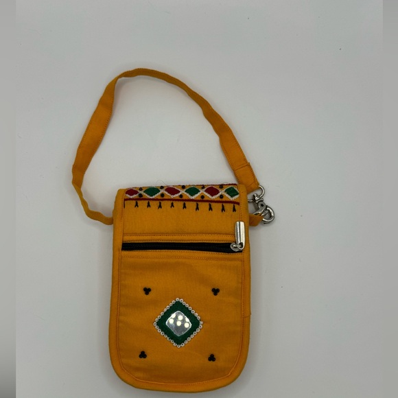 Embroidered Hand Bag - Picture 4 of 8